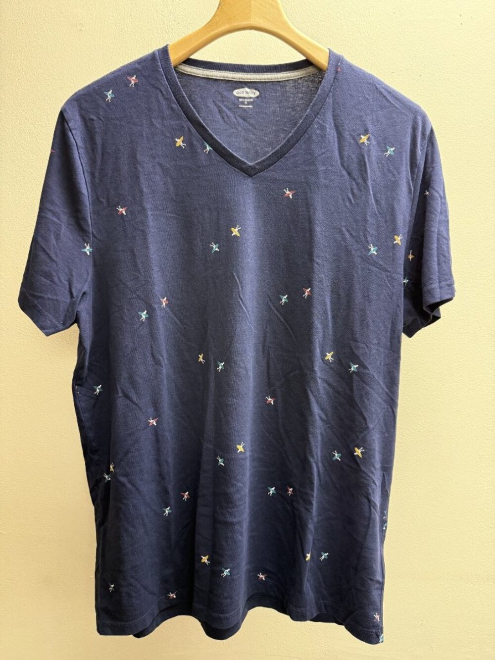 Old Navy Soft Washed v-neck Men's XL tshirt